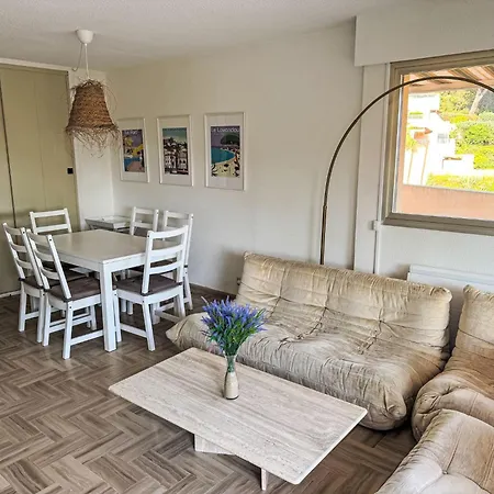 Cadet Rousse-6 By Interhome Apartment *